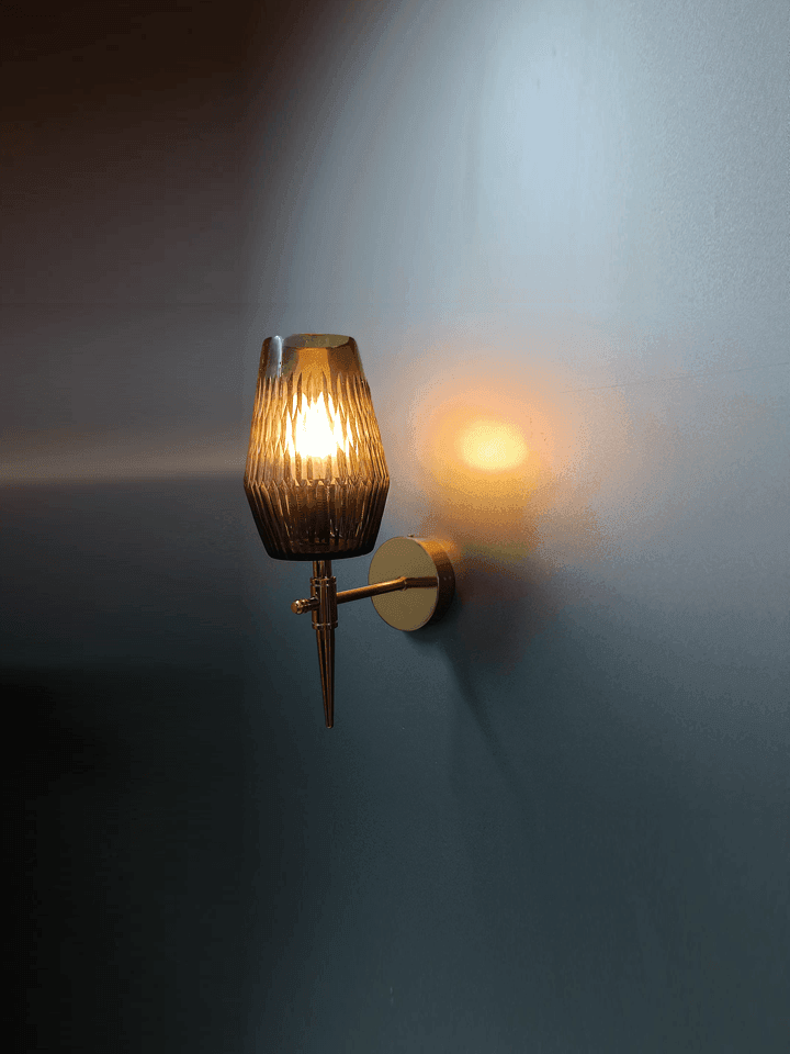 Que Wall Light - Fancy and Decorative lights - Brand name jagmag lights