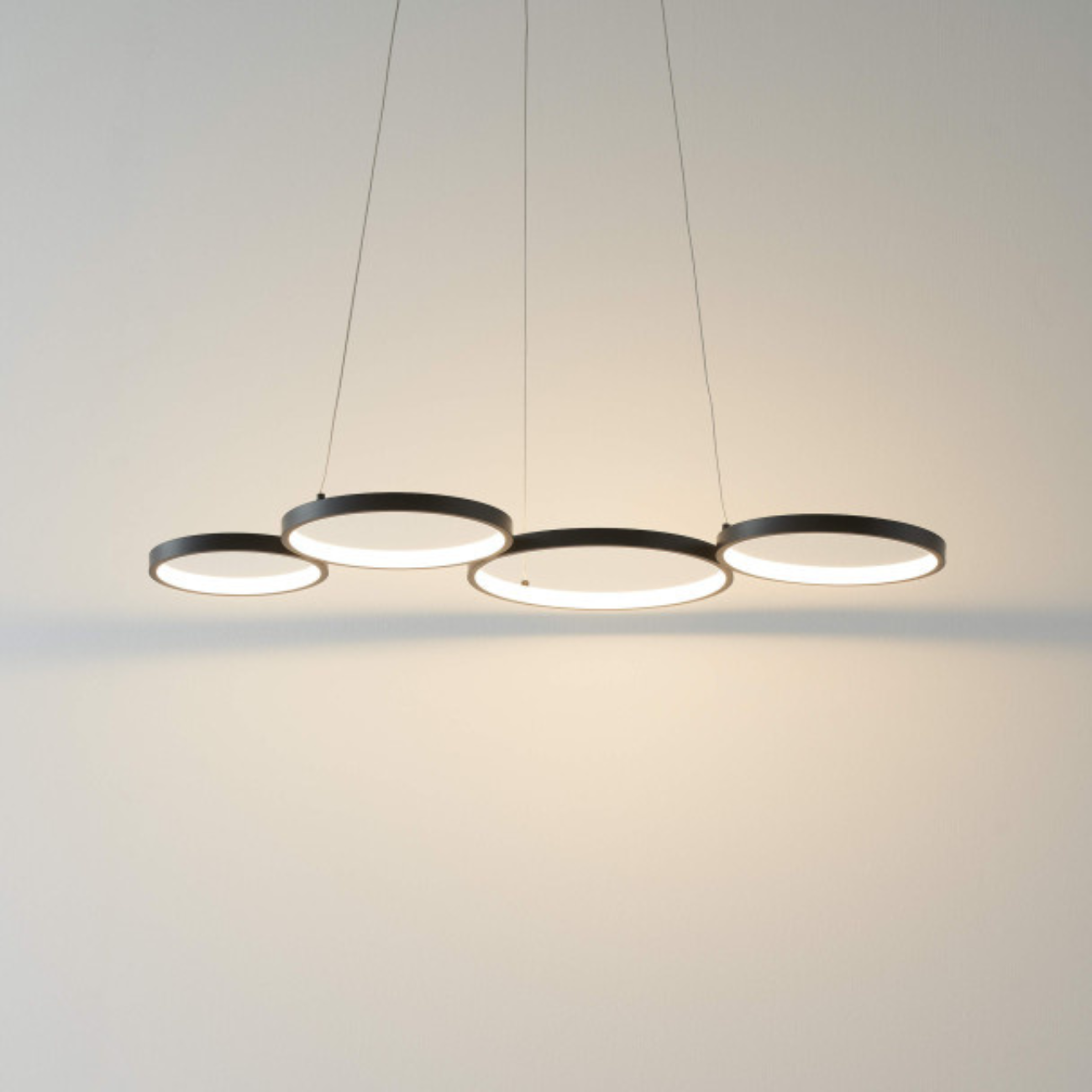 Black Metal LED Pendant Light – Minimalist 4-Circle Design | LED Pendant for Living & Dining Rooms | Jagmag Lights