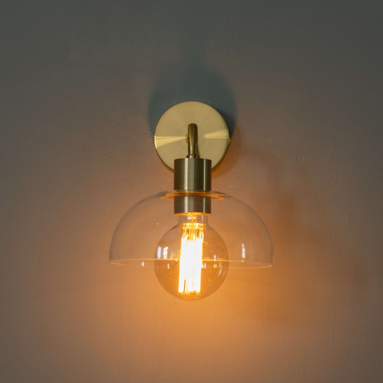 Polished Gold Stainless Steel Wall Light – Elegant Curved Modern | Sconce for Living Room, Bedroom | Jagmag Lights