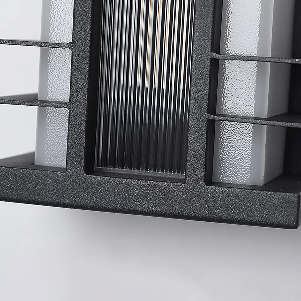 Outdoor Wall Sconce – 70 cm Tall Black & Brass IP65 LED Light 3 Close-up of the matte-black frame and frosted acrylic diffuser on an outdoor wall sconce