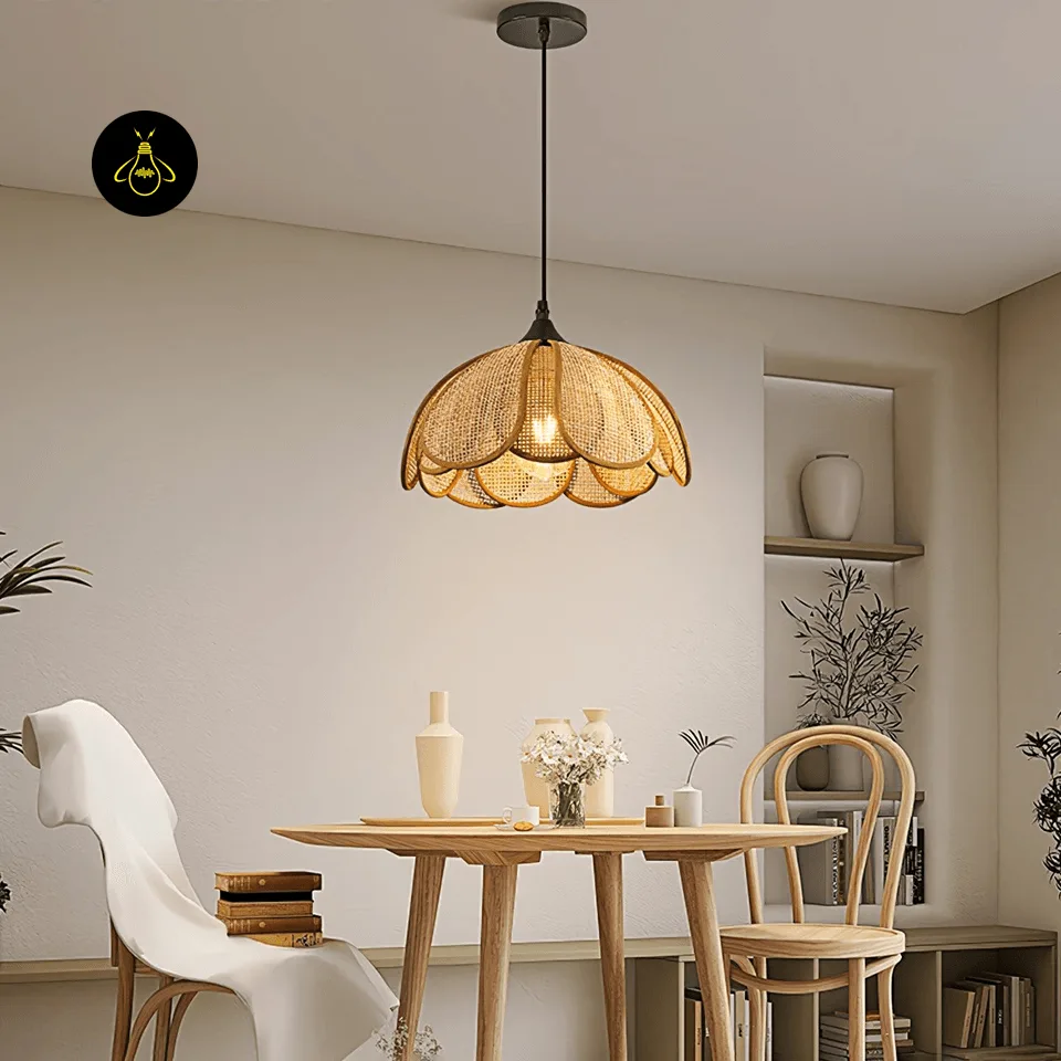 Rattan Flower Pendant Light – Handwoven Bloom Shade, 30 cm 6 Rattan flower pendant light above a round table in a living space