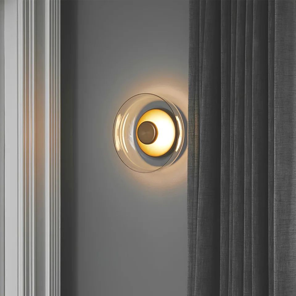 Brass LED Wall Light – Circular Solara 3000K, 23 cm 11 Side profile of the Solara circular brass LED wall light