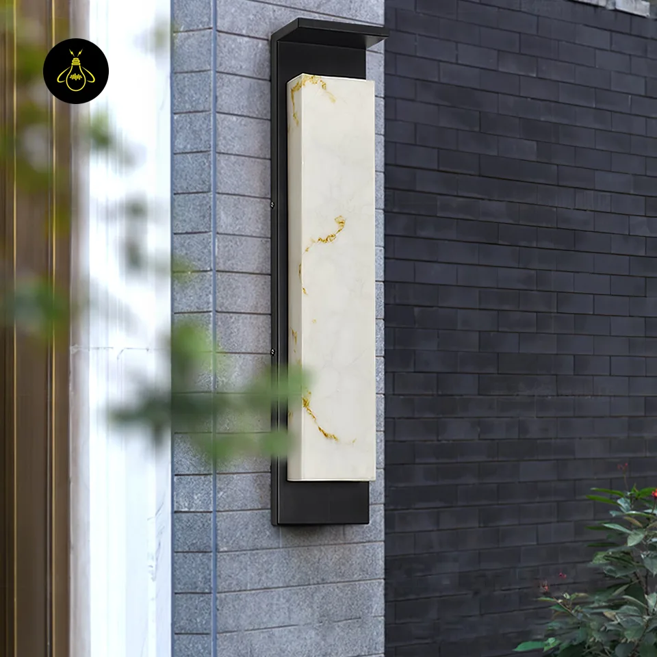 Weatherproof IP65 Outdoor Wall Light – Black Alabaster Sconce, 94 cm 7 Close view of alabaster outdoor wall light showing natural stone veining and black frame