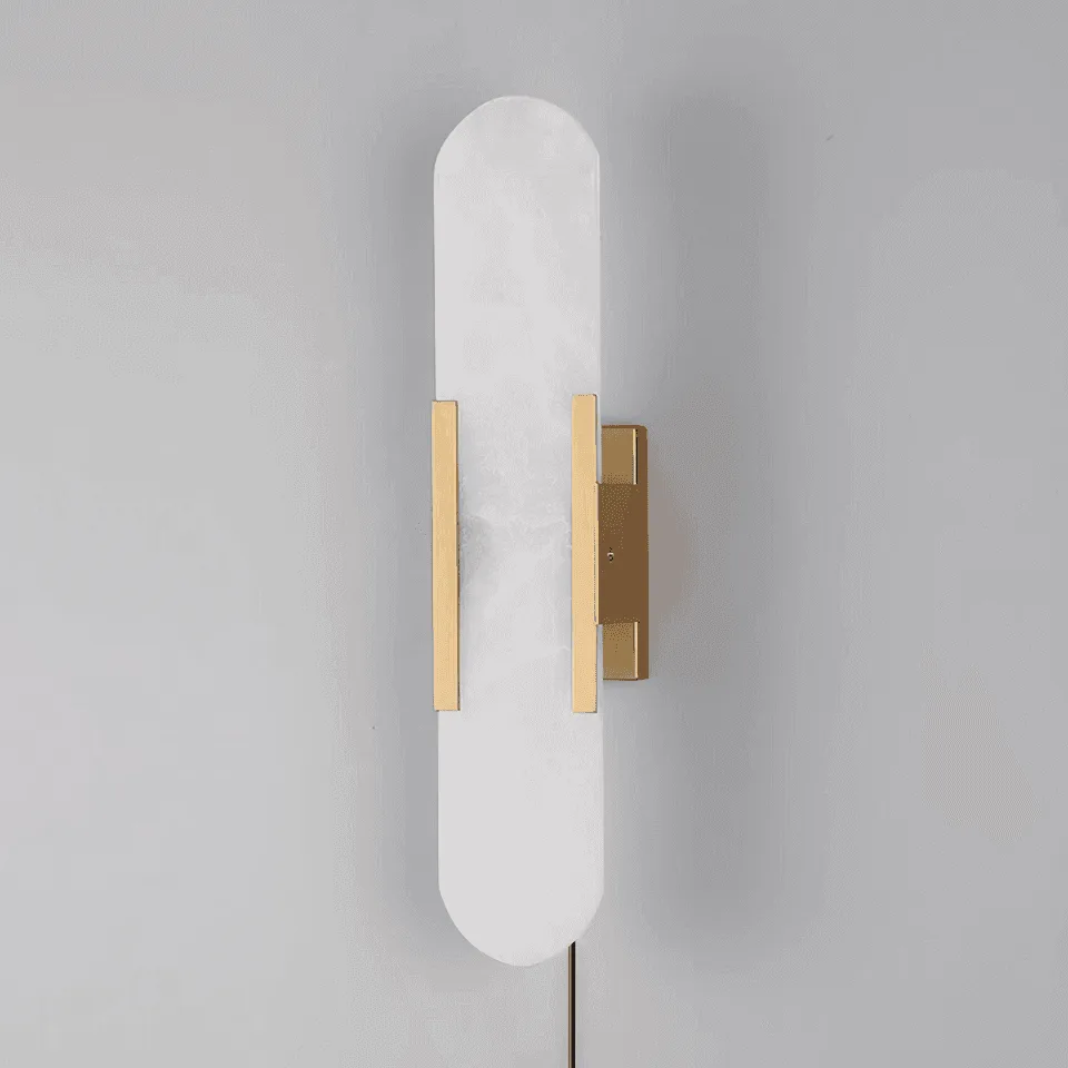 Linear Alabaster Wall Light – 50 cm Natural Stone Sconce 7 Linear alabaster wall light with gold-finish frame, unlit, side view showing the plug-in cord