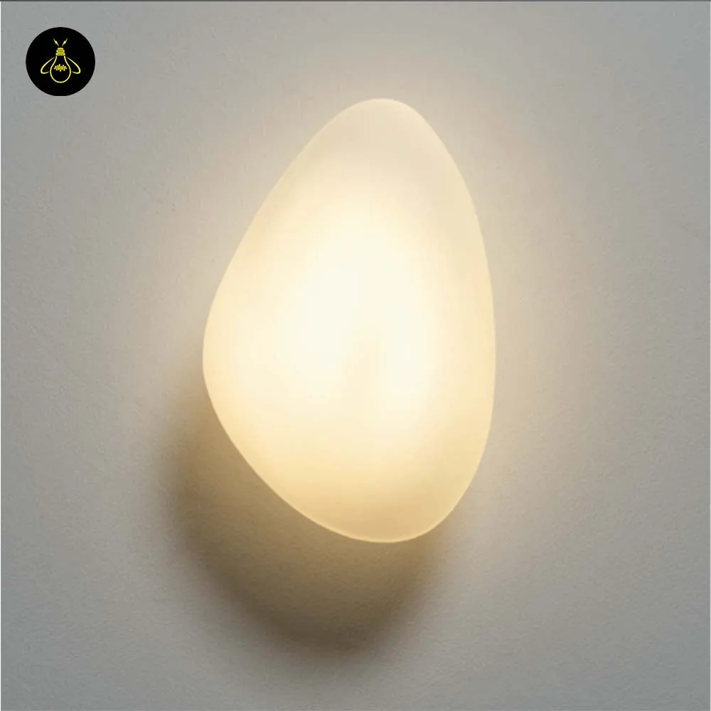 White Opaline Wall Light – Veglia 25 cm Glass Disc 14 White matte opaline finish detail of the LED wall light