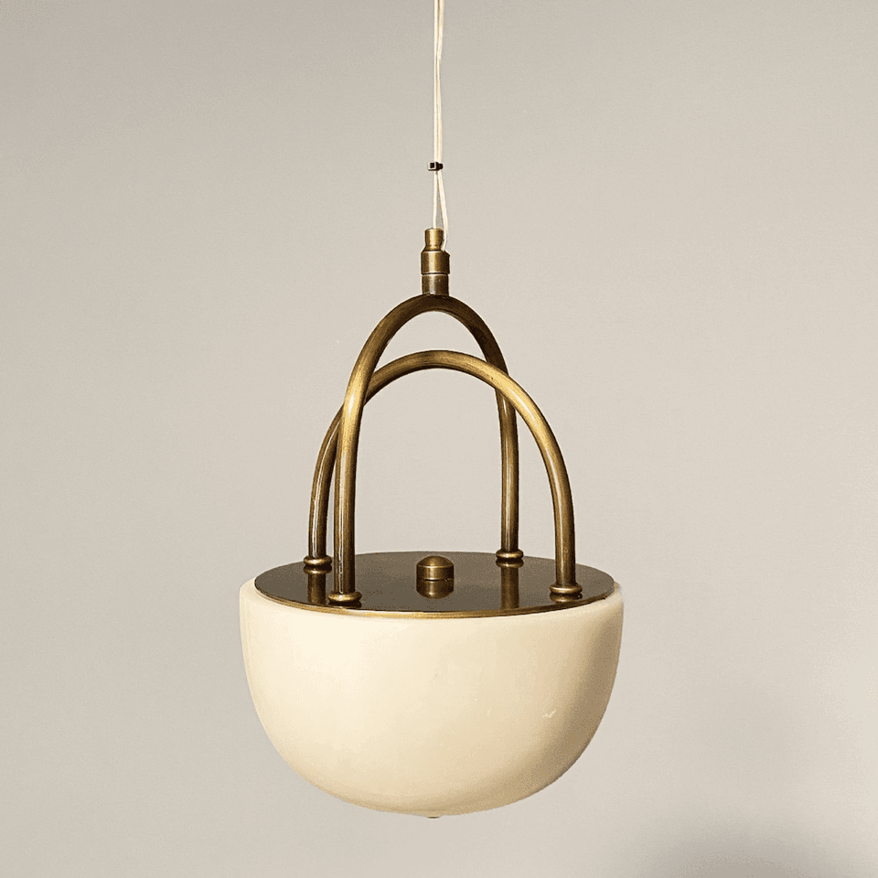 Alabaster Bowl Pendant Light – 18 cm Brass Cradle | Jagmag Lights 4 Close-up of the crossed brass arches and brass cap plate on the alabaster bowl