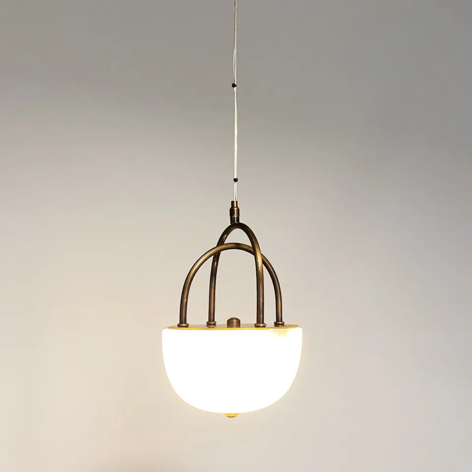 Alabaster Bowl Pendant Light – 18 cm Brass Cradle | Jagmag Lights 3 Alabaster bowl pendant light switched on, warm 3000K glow through the stone bowl