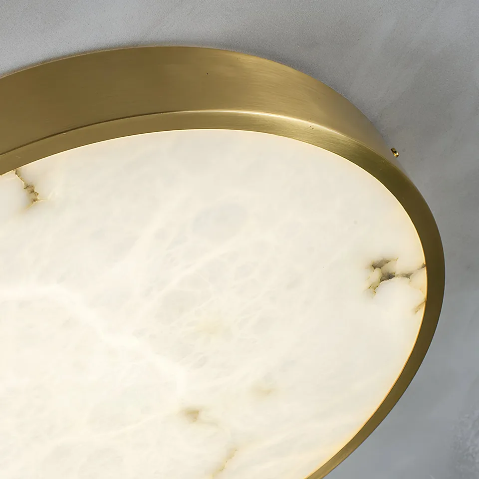Alabaster Ceiling Light – Gold Frame Flush Mount, Round or Square, 30 cm 13 Close-up of veined alabaster and the brushed brass-finish frame